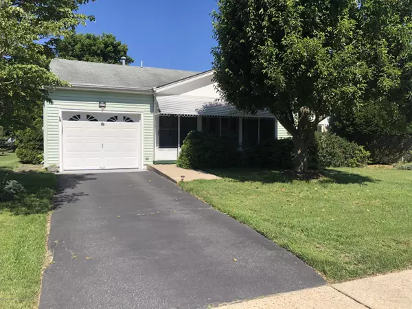 132 Georgetown Road, Toms River, NJ 08757