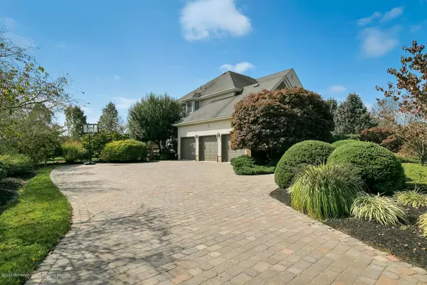 Colts Neck, NJ 07722,14 Twin Lakes Drive