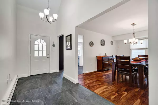 Marlboro, NJ 07746,108 Murray Hill Terrace