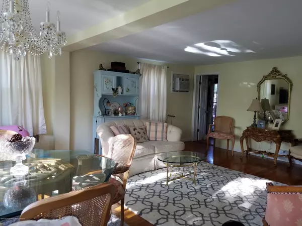 Keyport, NJ 07735,164 W Front Street