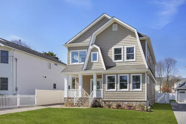 Rumson, NJ 07760,90 Washington Street