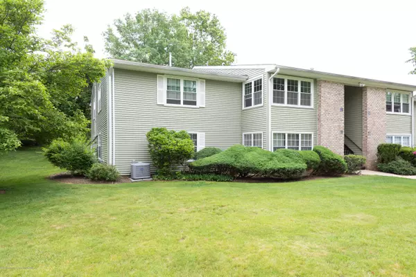 Red Bank, NJ 07701,43 Snowburry Court