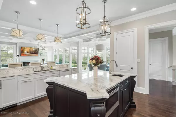 Rumson, NJ 07760,25 Waterman Avenue