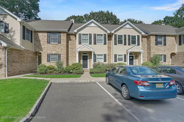 32 Weller Place #214, Holmdel, NJ 07733