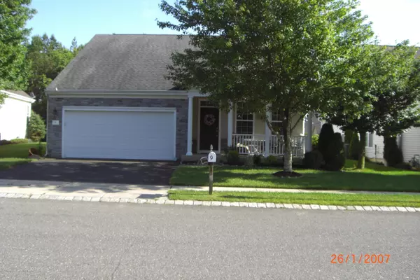 9 Hatteras Way, Barnegat, NJ 08005