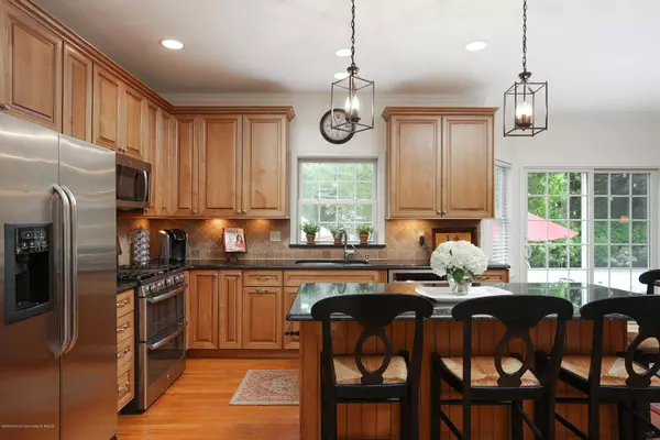 Red Bank, NJ 07701,11 Rozlyn Court