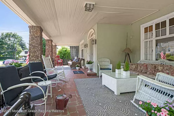 Red Bank, NJ 07701,20 Irving Place