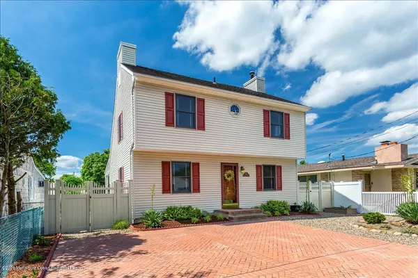 Lanoka Harbor, NJ 08734,603 Bowsprit Point