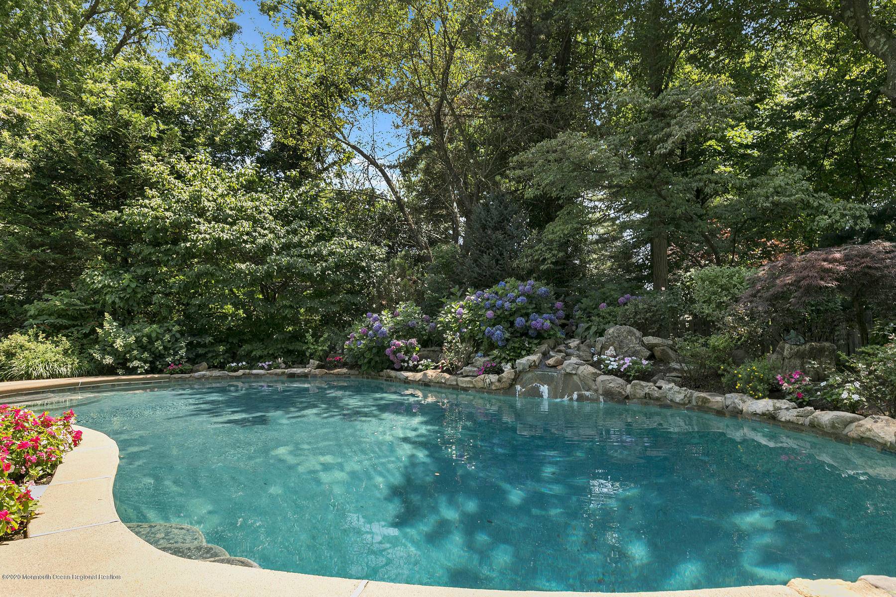 20 Lovett Avenue, Little Silver, NJ 07739