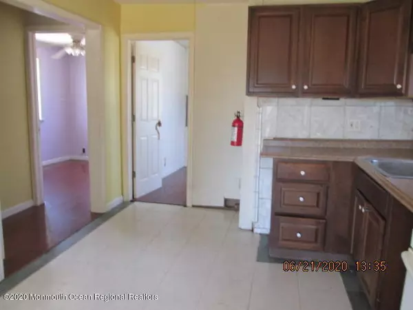 Little Egg Harbor, NJ 08087,17 W Mullica Road