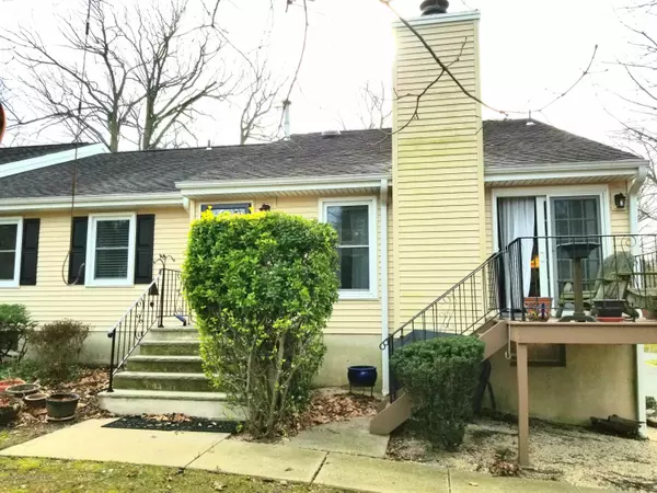 1 Mountain Laurel Lane #B, Brielle, NJ 08730