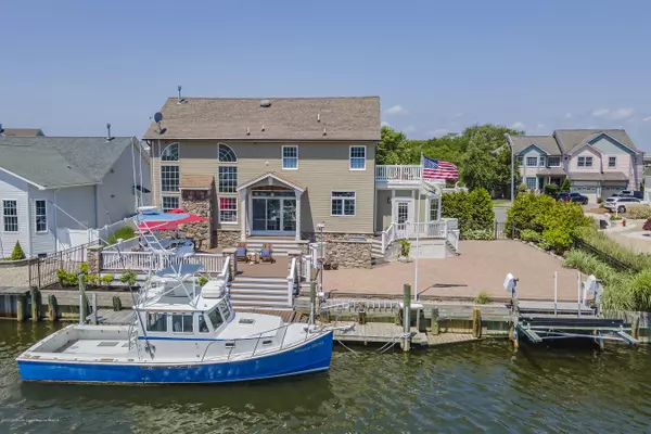 Lanoka Harbor, NJ 08734,1357 Laurel Boulevard