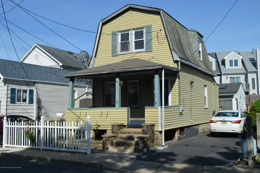 18 Atlantic Street, Highlands, NJ 07732