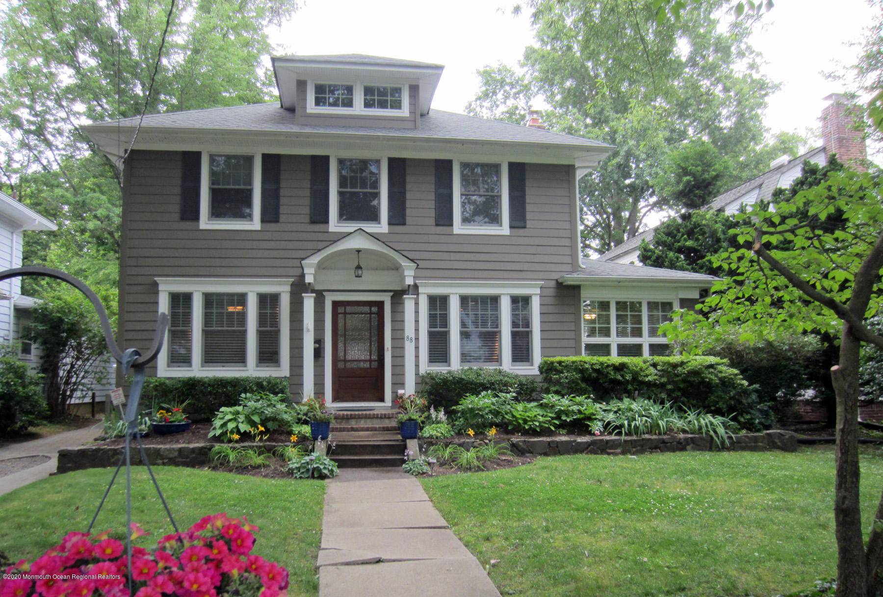 88 E Bergen Place, Red Bank, NJ 07701