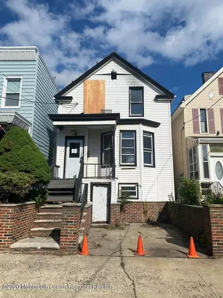 72 Columbia Avenue, Jersey City, NJ 07307