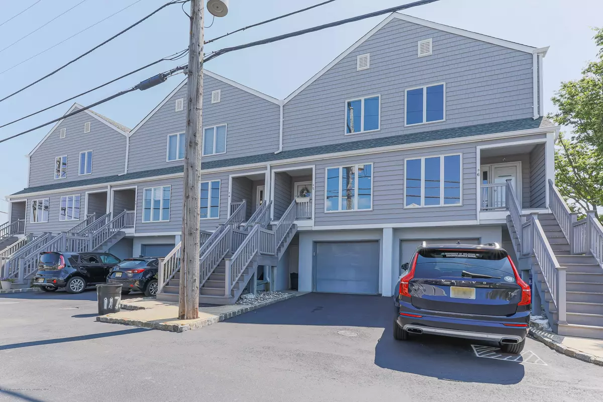 Sea Bright, NJ 07760,1184 Ocean Avenue #5D