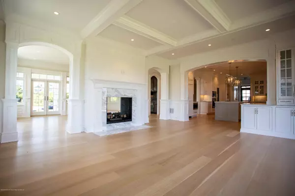 Spring Lake, NJ 07762,10 Lorraine Avenue