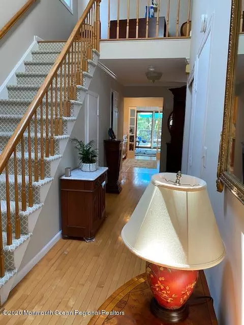 Little Silver, NJ 07739,28 Mayfair Court