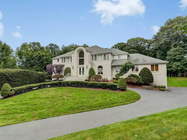 211 Doe Trail, Marlboro, NJ 07746