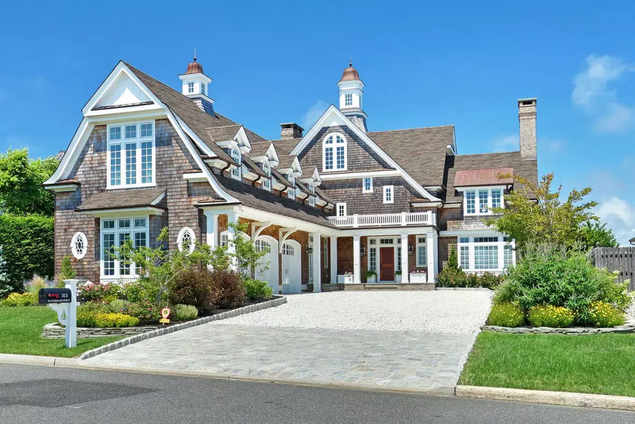 313 Dutchmans Point Road, Mantoloking, NJ 08738