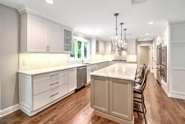 Marlboro, NJ 07746,26 Rockwell Circle