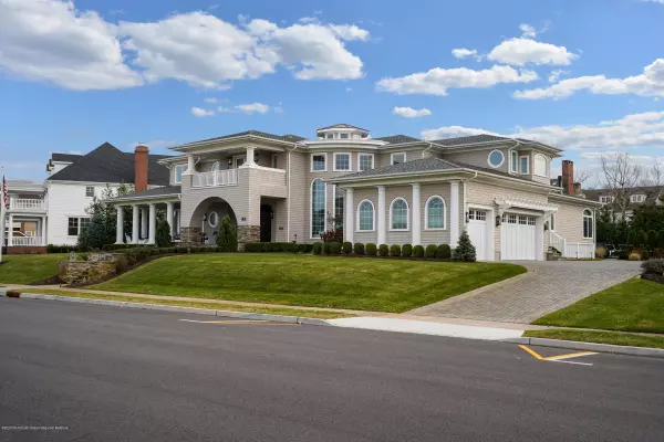 Spring Lake, NJ 07762,9 Tuttle Avenue