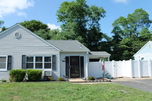 2511 Lexington Court, Jackson, NJ 08527