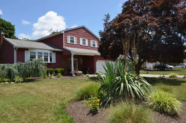 Hamilton, NJ 08619,19 Chester Avenue