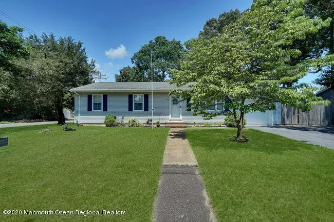 202 Walnut Drive, Lanoka Harbor, NJ 08734