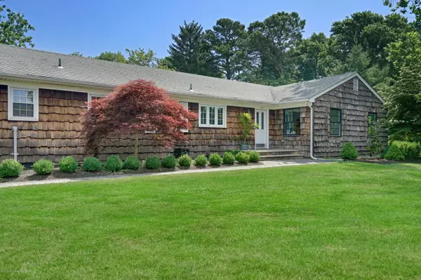 Little Silver, NJ 07739,22 Mitchell Place