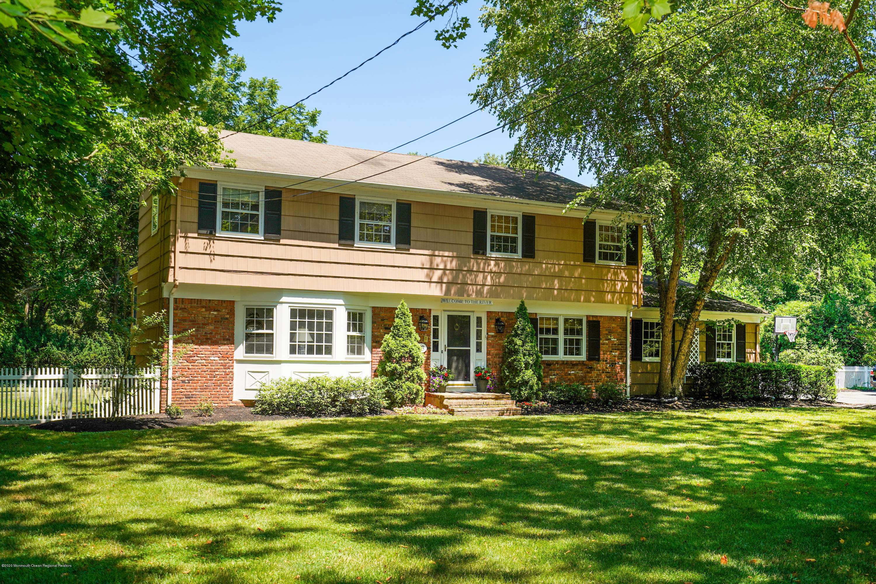23 Hance Road, Fair Haven, NJ 07704