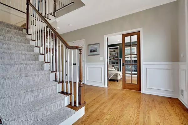 Brielle, NJ 08730,5 Sherwood Drive