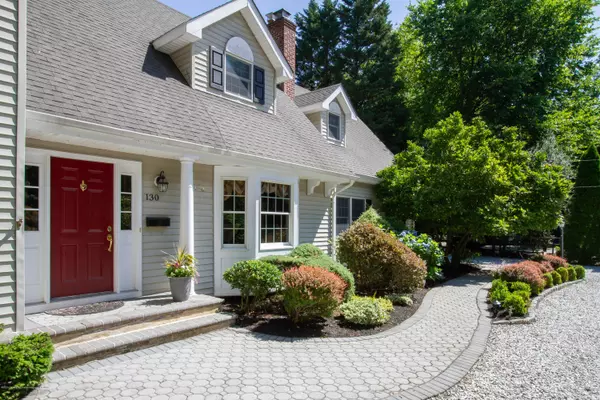 Little Silver, NJ 07739,130 Rumson Place