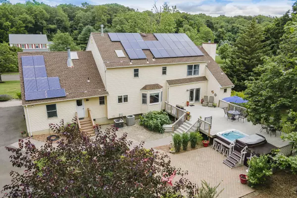 Millstone, NJ 08535,5 Somers Court