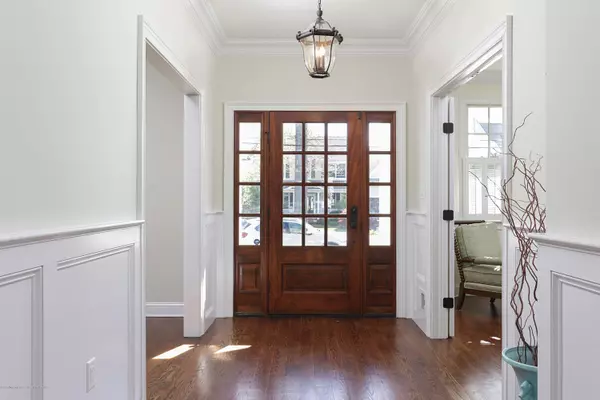 Rumson, NJ 07760,19 Park Avenue