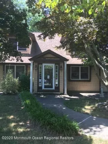 Fair Haven, NJ 07704,220 Dartmouth Avenue