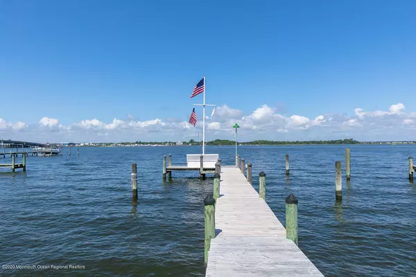 Mantoloking, NJ 08738,1100 Barnegat Lane
