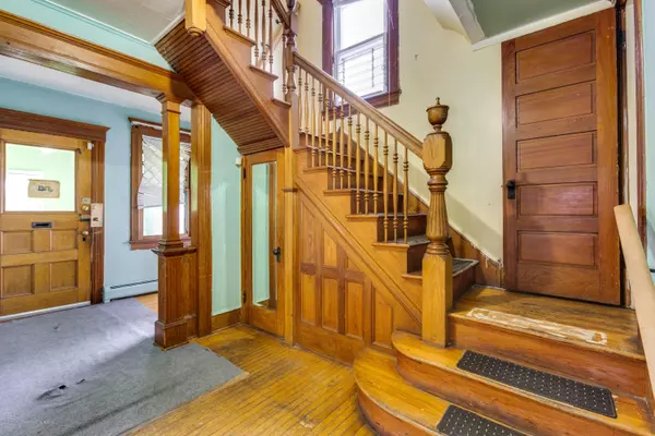 Orange, NJ 07050,142 N Essex Avenue