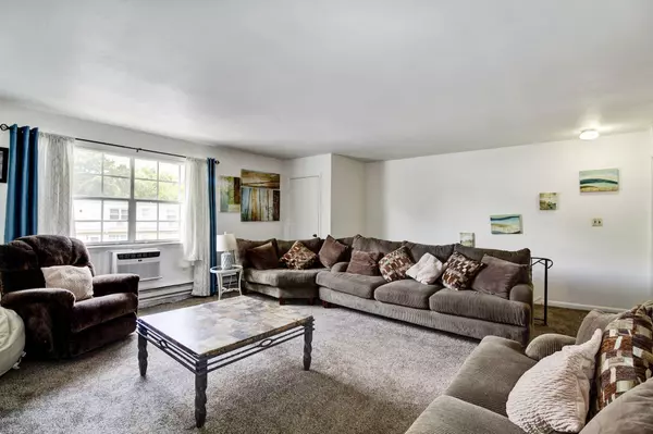 Eatontown, NJ 07724,123 White Street