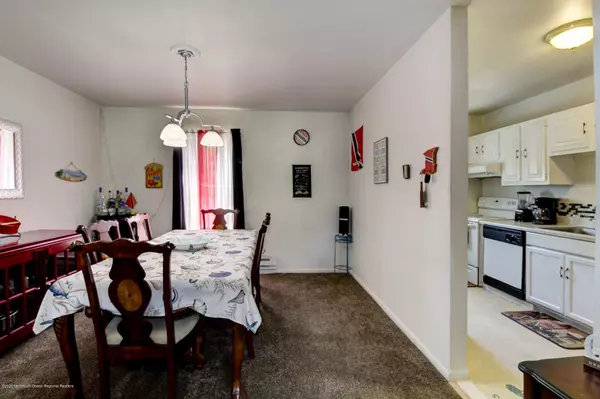 Eatontown, NJ 07724,123 White Street