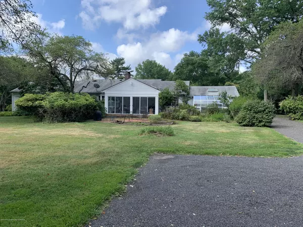 Rumson, NJ 07760,5 Sailers Way