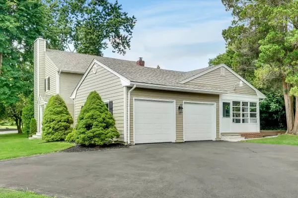 Brielle, NJ 08730,719 Howell Drive