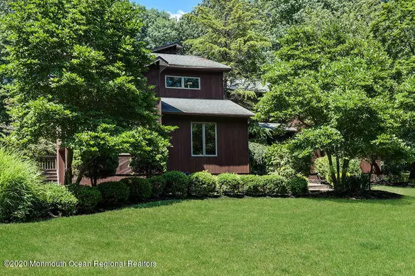 Ocean Twp, NJ 07712,5 Gail Court