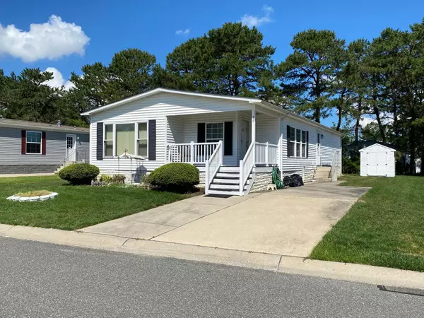 Whiting, NJ 08759,79 Pine Ridge Boulevard