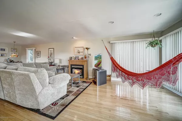 Seaside Park, NJ 08752,213 22nd Avenue