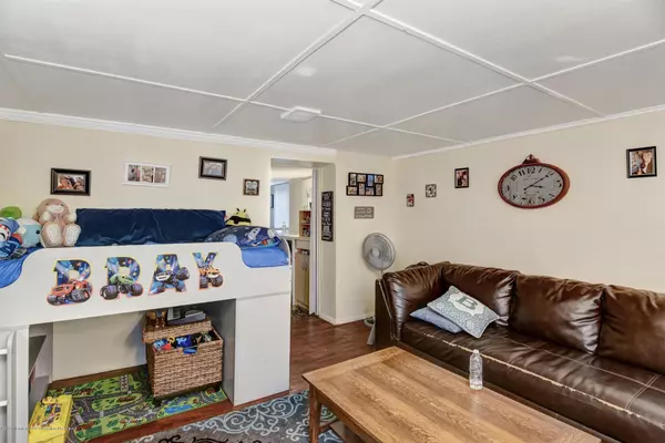 South Amboy, NJ 08879,271 Main Street