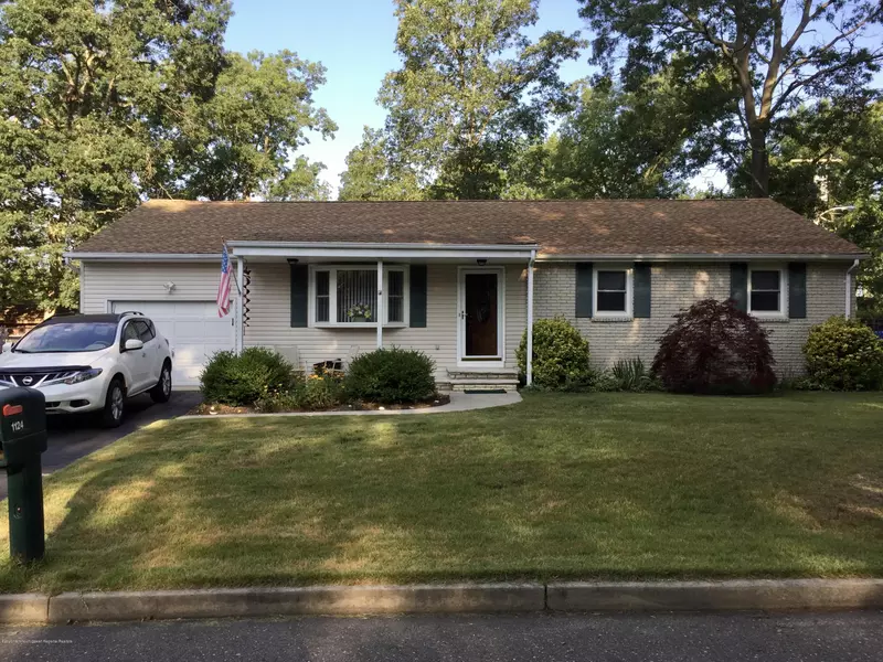 1124 Wake Forest Drive, Toms River, NJ 08753