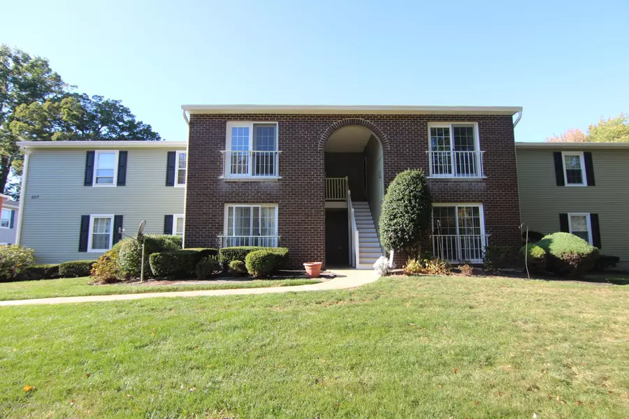 507 Harding Road #8, Freehold, NJ 07728