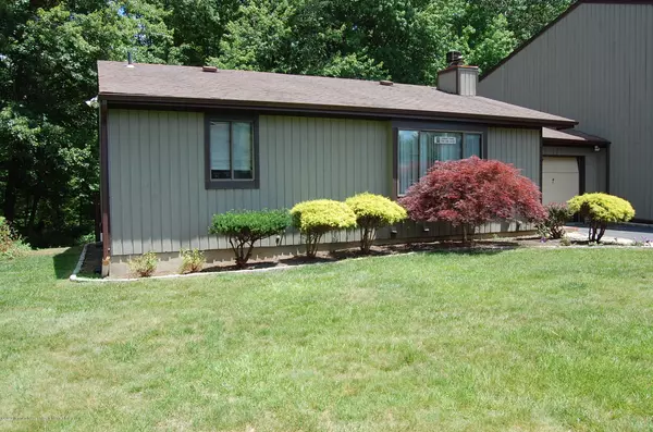 Matawan, NJ 07747,77 Letts Court #168