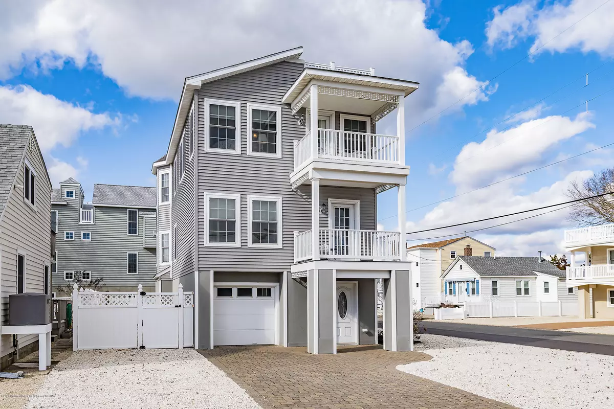 Long Beach Twp, NJ 08008,28 E 28th Street